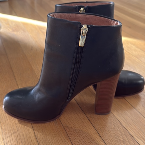 Vince Camuto Women's Cayelsa Platform Bootie Ankle Boot - Picture 6 of 7